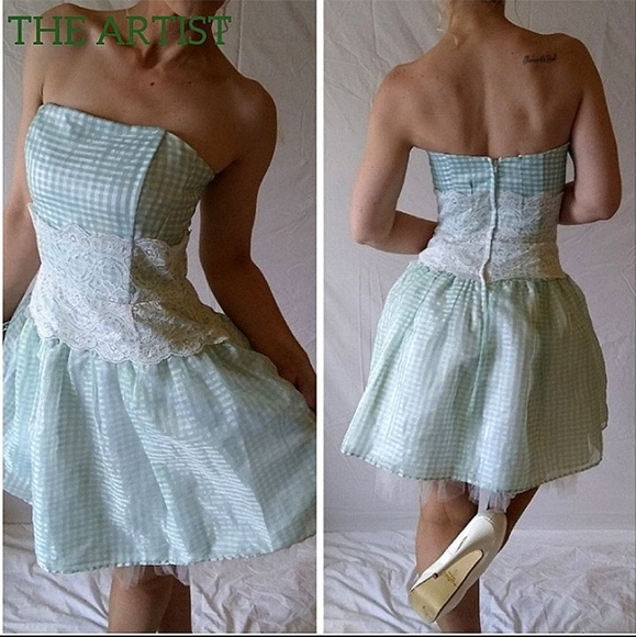 Jessica McClintock Dresses & Skirts - Formal mint princess dress